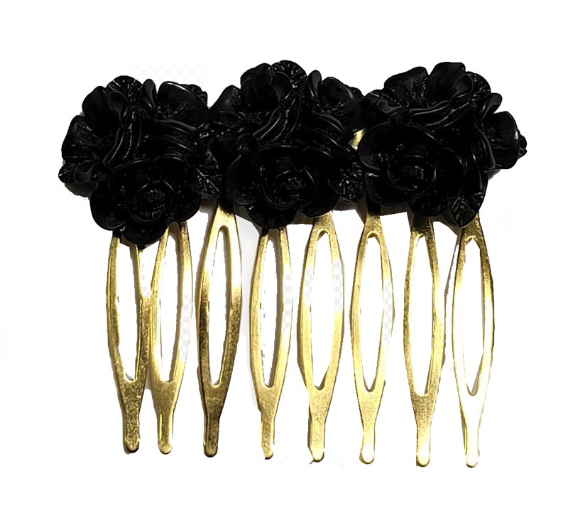 Flamenco Comb with 3 Black Flowers